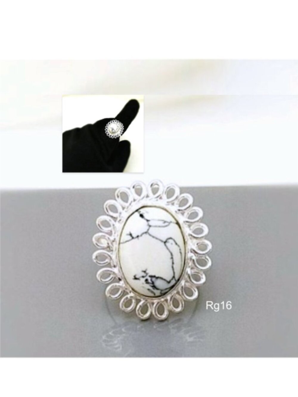 Lovely Ring Howlite Gem White Grey Silver Filigree